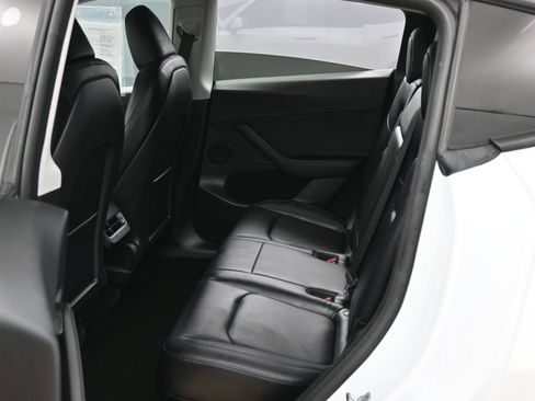 Used 2023 Tesla Model Y Performance AWD/4WD image 35