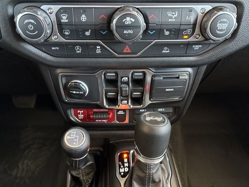 New 2026 Jeep Wrangler Unlimited Sport AWD/4WD image 21