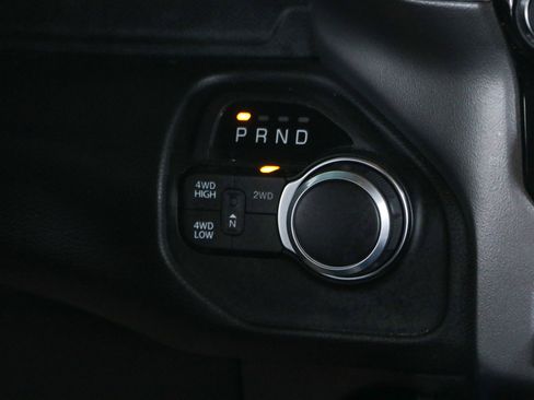 Used 2024 RAM 2500 Big Horn w/ Sport Appearance Package AWD/4WD image 21