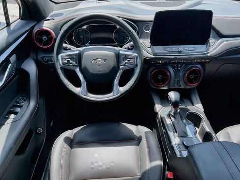 Used 2025 Chevrolet Blazer RS FWD image 23