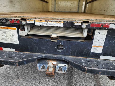 Used 2018 Ford E-350 and Econoline 350 Super Duty image 23