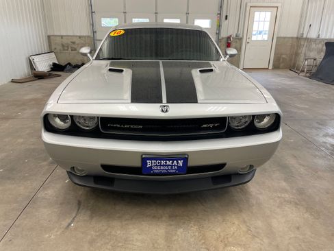 Used 2010 Dodge Challenger SRT8 w/ SRT Option Group II RWD image 8