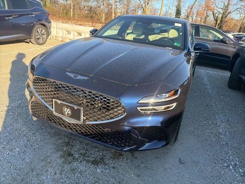 Used 2026 Genesis G70 2.5T image 5