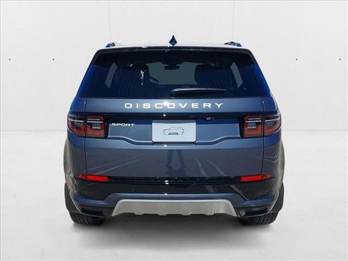 New 2025 Land Rover Discovery Sport S image 6