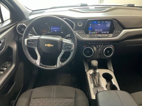 Used 2021 Chevrolet Blazer LT FWD image 10