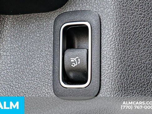 Used 2025 Mercedes-Benz GLA 250 4MATIC image 52