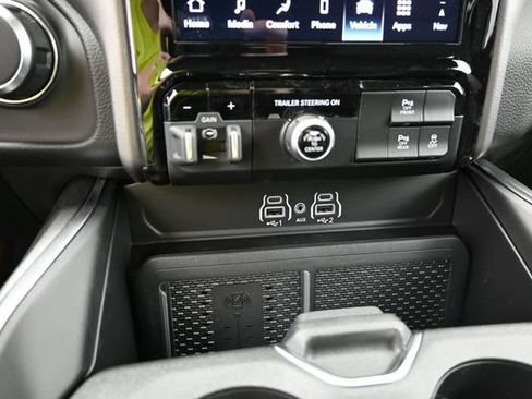 New 2026 RAM 1500 4x4 Crew Cab image 21