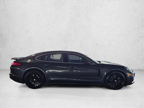 Used 2018 Porsche Panamera 4S AWD/4WD image 4