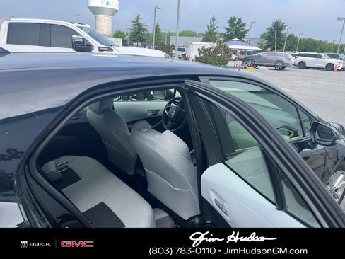 Used 2025 Toyota Corolla SE FWD image 5