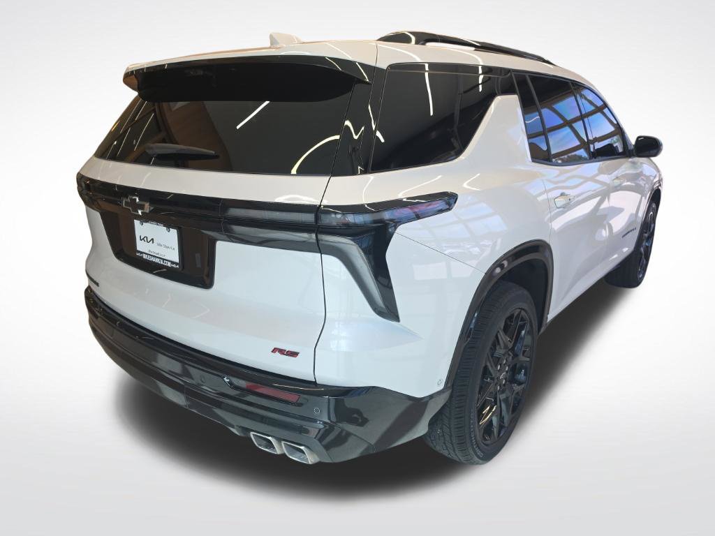 Used 2025 Chevrolet Traverse RS w/ LPO, Floor Liner Package FWD image 15