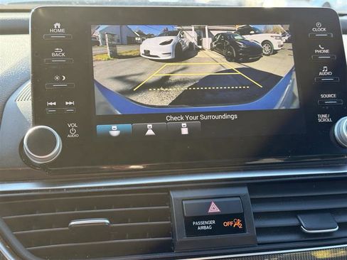 Used 2018 Honda Accord Sport image 12