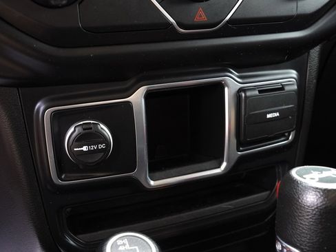 Certified 2019 Jeep Wrangler Unlimited Sport image 18