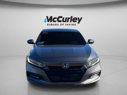 Used 2018 Honda Accord Sport image 16