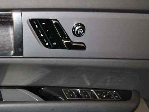 Certified 2026 Cadillac Vistiq Platinum w/ LPO, Floor Liner Package AWD/4WD image 36