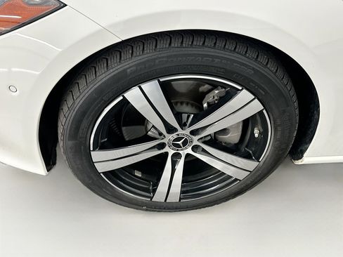 Used 2025 Mercedes-Benz C 300 4MATIC Sedan image 11