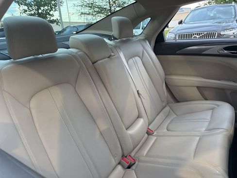 Used 2019 Lincoln MKZ Premiere image 10