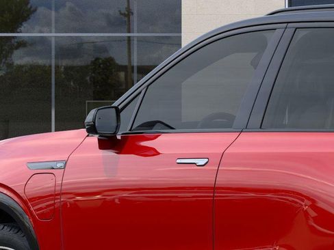 New 2026 Cadillac Vistiq Sport image 12