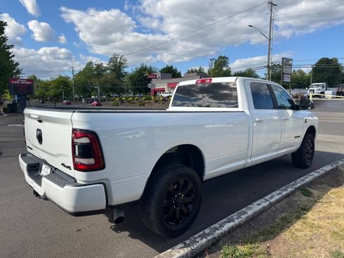 Used 2020 RAM 3500 Big Horn w/ Night Edition AWD/4WD image 3