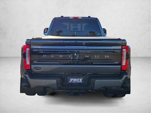 Used 2024 Ford F450 Platinum w/ FX4 Off-Road Package image 6