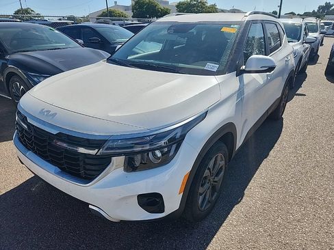 Certified 2024 Kia Seltos S FWD image 3