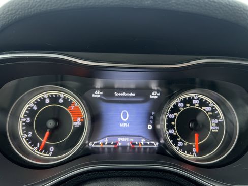 Used 2020 Jeep Cherokee Trailhawk w/ Comfort/Convenience Group image 3