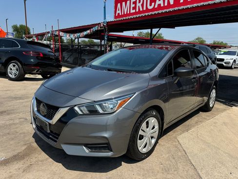 Used 2020 Nissan Versa S image 1