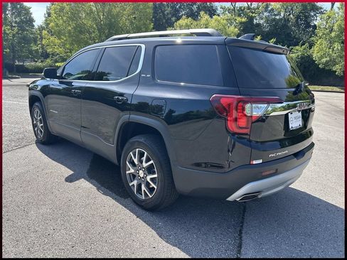 Used 2022 GMC Acadia SLE w/ Driver Convenience Package FWD image 5