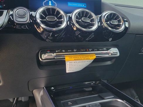 Used 2026 Mercedes-Benz GLA 250 image 30