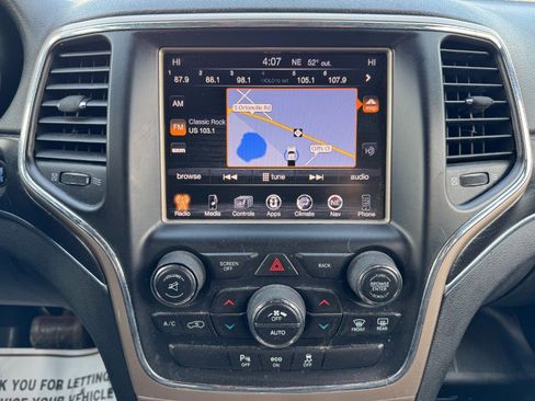 Used 2014 Jeep Grand Cherokee Limited image 22