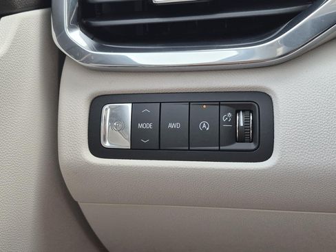 New 2026 GMC Acadia Denali w/ Super Cruise Package AWD/4WD image 19