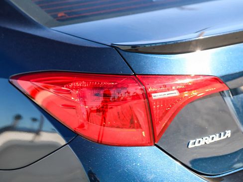 Certified 2019 Toyota Corolla SE image 10