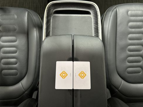 Used 2022 Rivian R1S Launch Edition AWD/4WD image 30