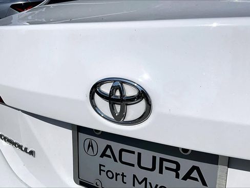 Used 2016 Toyota Corolla LE FWD image 31