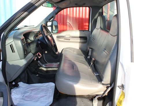 Used 2002 Ford F450 XL image 11