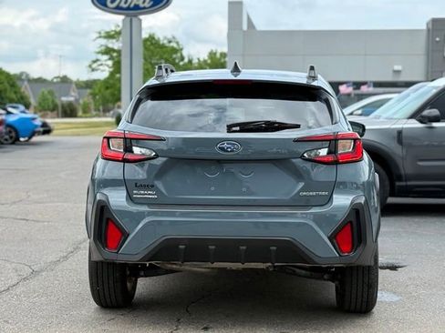 Used 2024 Subaru Crosstrek 2.0i Premium AWD/4WD image 39