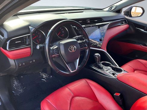 Used 2019 Toyota Camry XSE image 14