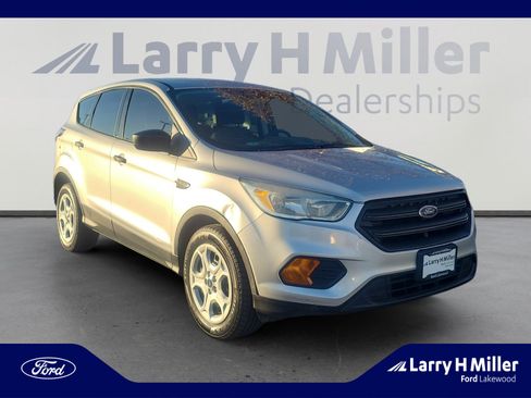 Used 2017 Ford Escape S image 7