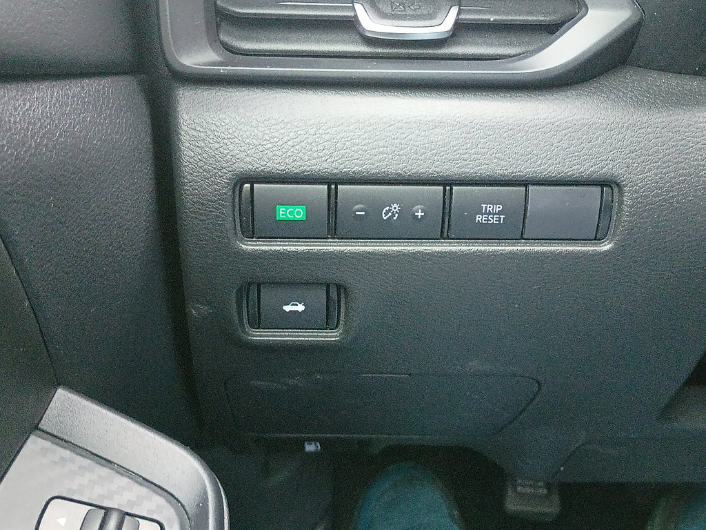 Used 2025 Nissan Sentra S w/ Trunk Package FWD image 17