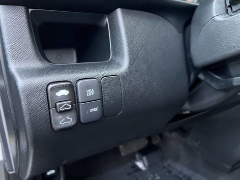 Used 2005 Honda CR-V EX image 17