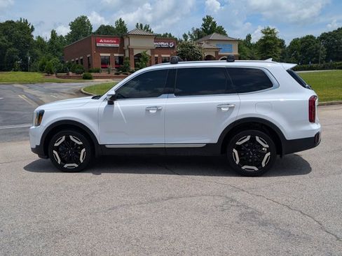 Used 2024 Kia Telluride S w/ S Sunroof Package FWD image 13