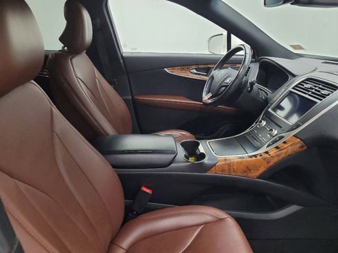 Used 2017 Lincoln MKX Reserve image 21