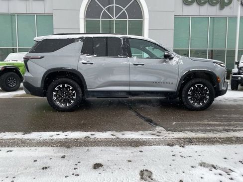 Used 2024 Chevrolet Traverse Z71 AWD/4WD image 4