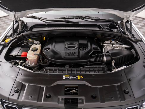 Used 2022 Jeep Grand Cherokee Overland w/ Adv Protech Group III image 35