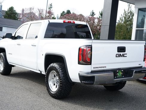 Used 2018 GMC Sierra 1500 SLT image 3