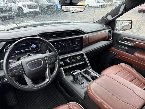 Used 2024 GMC Sierra 1500 Denali Ultimate AWD/4WD image 11
