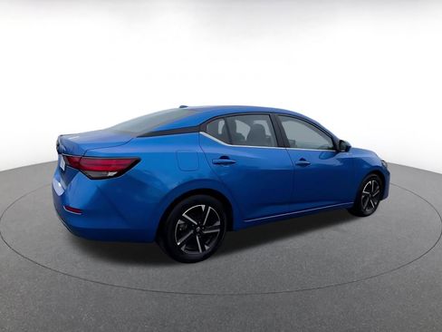 Used 2025 Nissan Sentra SV image 14