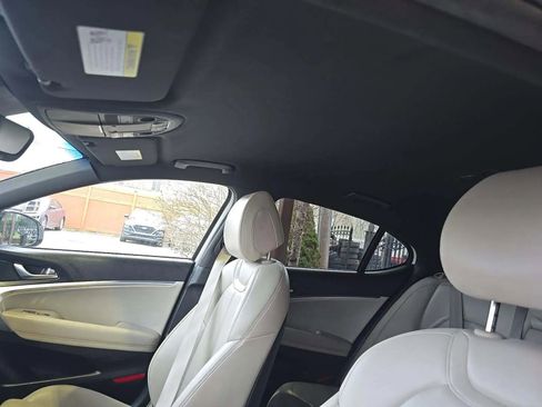 Used 2023 Genesis G70 2.0T AWD/4WD image 6