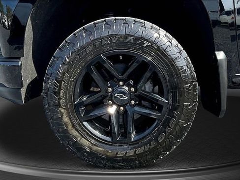 Used 2021 Chevrolet Silverado 1500 Custom Trail Boss image 31