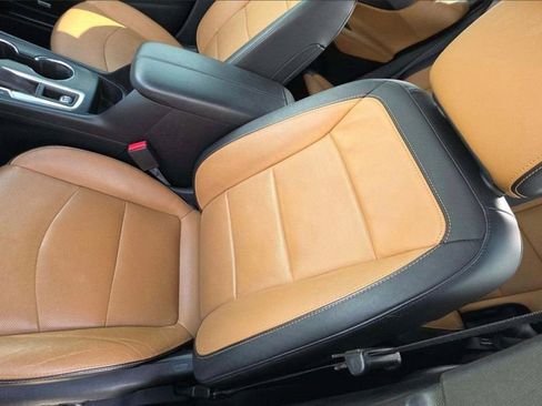 Used 2019 Chevrolet Equinox Premier image 11