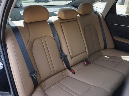 Used 2025 Hyundai Sonata Limited FWD image 28